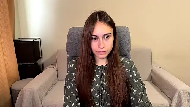 AliceKolltt online show from October 14, 2025, 8:37 am