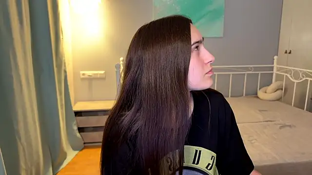 AliceKolltt online show from June 23, 2026, 8:51 pm