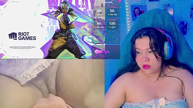 crystal7u7 online show from March 14, 2025, 8:06 pm