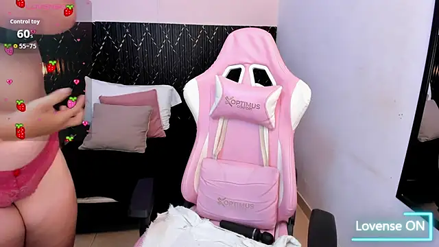 Aabby lee online show from October 7, 2025, 6:42 pm