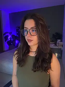 Snapshot of EmaSaenz chatting on July 27, 2026, 10:06 pm EmaSaenz online show from July 27, 2026, 10:06 pm