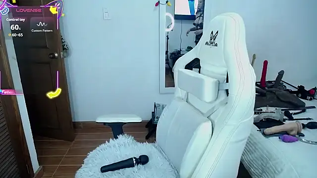 Ariadna Carters1 online show from January 8, 2026, 1:06 pm