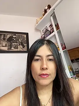manuela star online show from May 20, 2026, 5:21 pm
