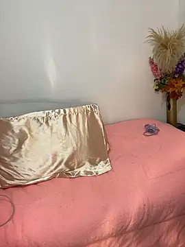 Snapshot of manuela_star chatting on February 21, 2026, 1:40 am manuela star online show from February 21, 2026, 1:40 am