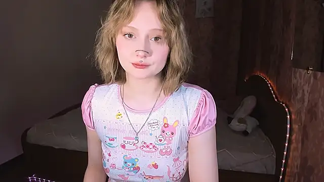 MariaMango online show from April 13, 2026, 10:58 pm