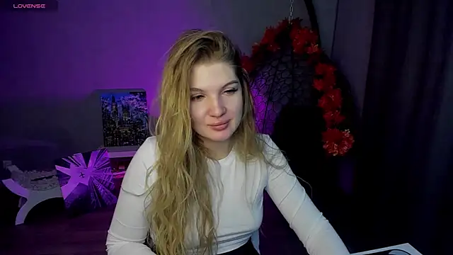 lily williamss online show from October 9, 2025, 2:12 am