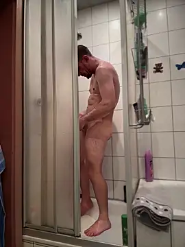 Bennyben8604 online show from February 13, 2025, 8:03 pm