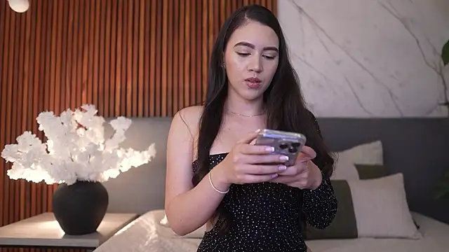 Amelia Rouse online show from December 22, 2025, 9:59 pm