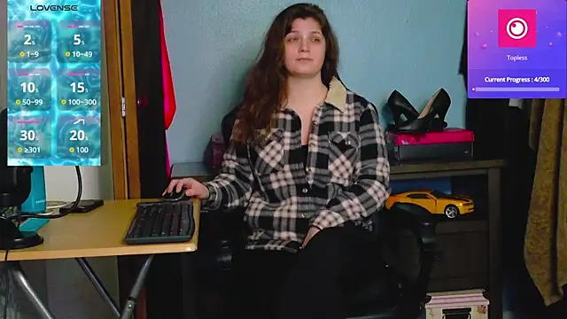 TreeJeanne online show from November 7, 2025, 11:52 pm