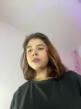 Snapshot of Lia_sex69 chatting on March 8, 2025, 5:07 am Lia sex69 online show from March 8, 2025, 5:07 am