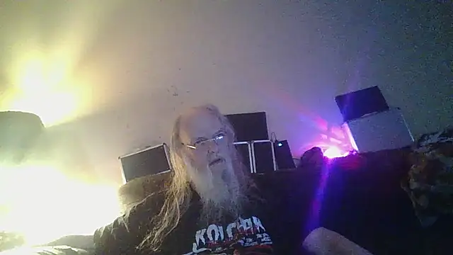 VicFerrari1 online show from July 17, 2026, 3:26 am