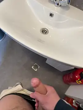 Siggidc2n online show from March 12, 2026, 10:08 am