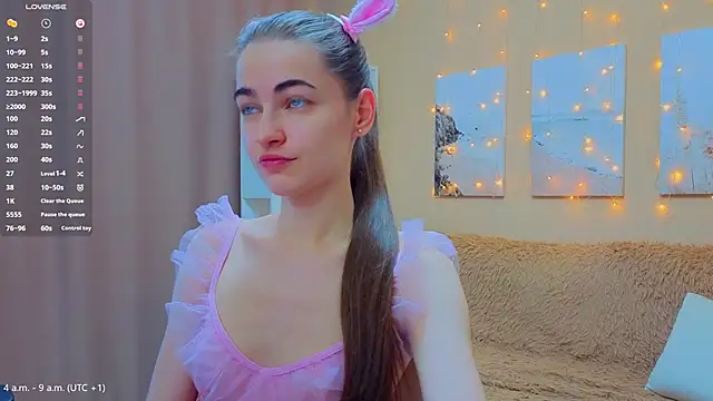 AstoriyaNight online show from April 4, 2026, 4:08 am