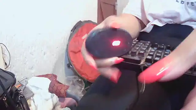 BustyThickyAss online show from September 17, 2025, 4:53 pm