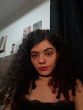 izumikarol online show from October 9, 2025, 1:17 am