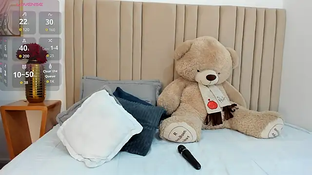 izadii online show from October 27, 2025, 6:53 pm