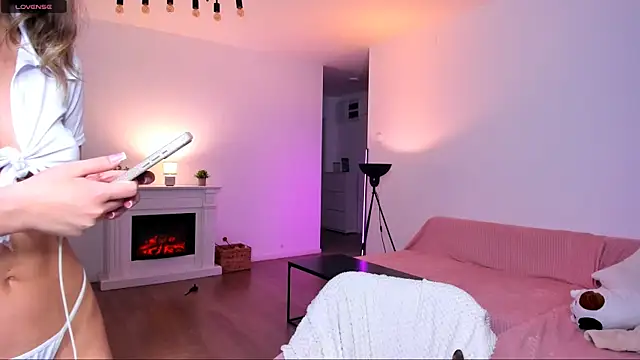 AnysaSmith online show from February 20, 2026, 9:17 pm