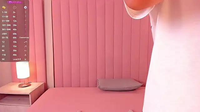 lexiethompson  online show from March 13, 2026, 12:10 pm