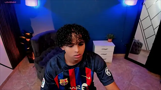 Noah Smith04 online show from December 15, 2025, 2:56 pm