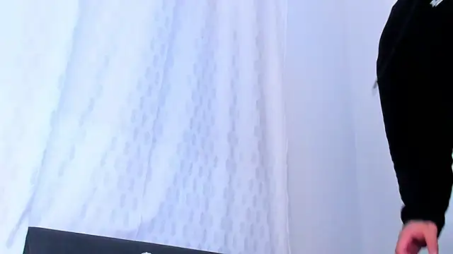 NoahhBrown online show from October 15, 2025, 11:35 pm