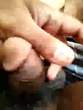 raj0592 online show from December 3, 2024, 2:09 am