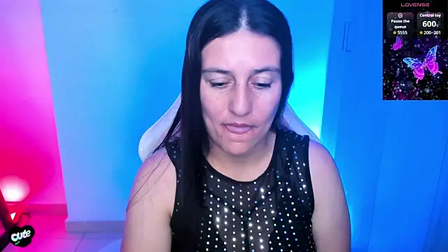 Saskyaa online show from December 15, 2025, 2:50 am