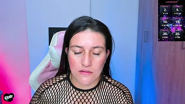 Saskyaa online show from January 12, 2026, 2:40 am