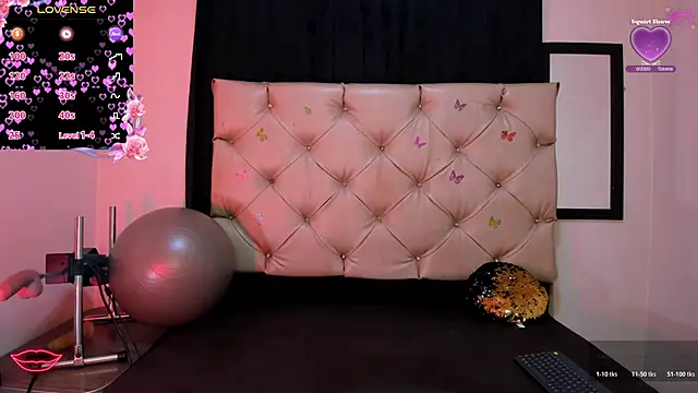 Snapshot of cleopatraa chatting on February 13, 2026, 7:36 pm cleopatraa online show from February 13, 2026, 7:36 pm