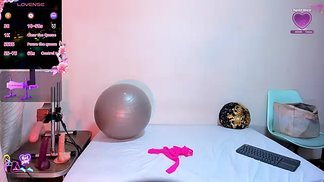 Snapshot of cleopatraa chatting on January 15, 2026, 6:33 pm cleopatraa online show from January 15, 2026, 6:33 pm