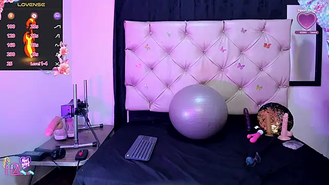 Snapshot of cleopatraa chatting on February 2, 2026, 8:19 pm cleopatraa online show from February 2, 2026, 8:19 pm