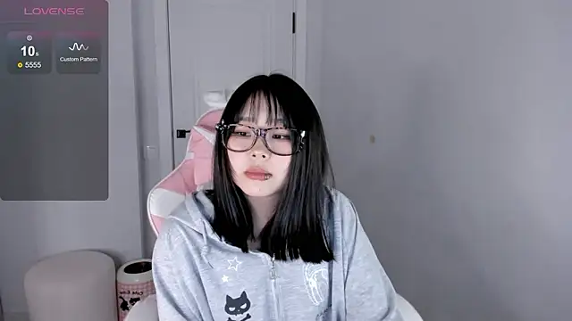 Snapshot of hee_young11 chatting on February 1, 2026, 6:55 am hee young11 online show from February 1, 2026, 6:55 am