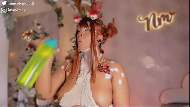 Nicolemorelli2 online show from December 17, 2025, 1:16 pm