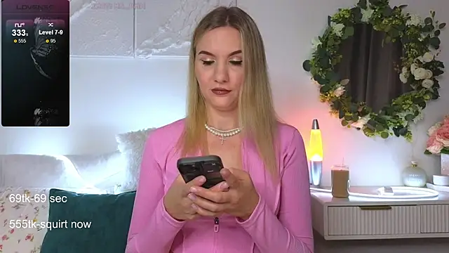 Maria Shy online show from September 19, 2025, 7:56 am