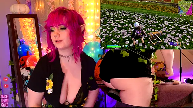 Snapshot of Angel-Lewd-Cake chatting on October 2, 2025, 10:13 pm Angel-Lewd-Cake online show from October 2, 2025, 10:13 pm