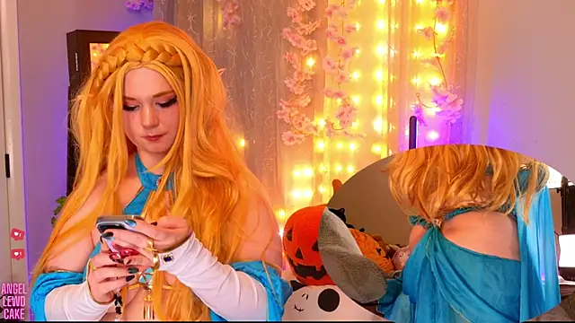 Snapshot of Angel-Lewd-Cake chatting on October 16, 2025, 3:04 am Angel-Lewd-Cake online show from October 16, 2025, 3:04 am