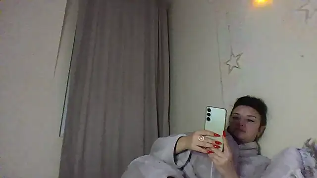 Linusya online show from December 14, 2025, 5:40 pm