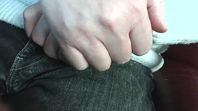 smoothandtiny online show from March 20, 2026, 8:26 am