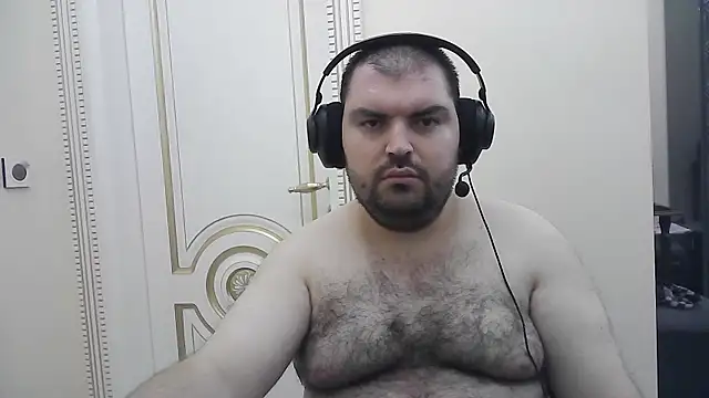 KIZLAZIMYaa online show from December 1, 2025, 9:59 pm