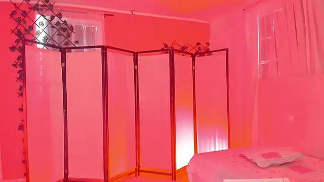 your khloe online show from November 13, 2025, 2:43 pm