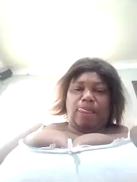 MATUREBUSSTY online show from October 26, 2025, 3:34 pm