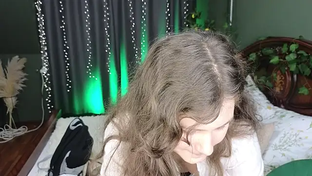 Charlotte wow online show from December 4, 2025, 8:30 pm