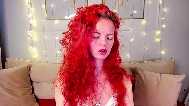 Snapshot of RubyAttwood chatting on February 6, 2025, 11:20 am RubyAttwood online show from February 6, 2025, 11:20 am