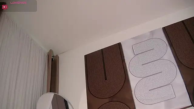 aidaadams online show from February 26, 2026, 11:54 am