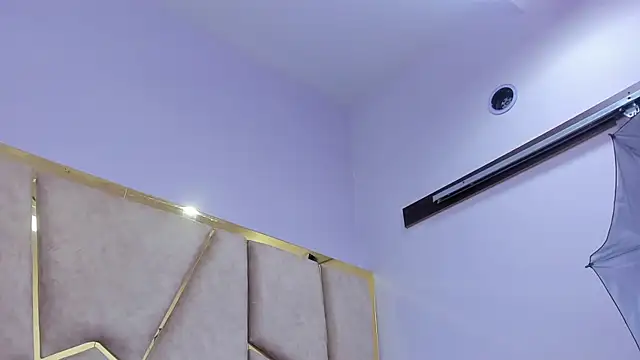 Kloe Candy1 online show from March 3, 2026, 4:41 am