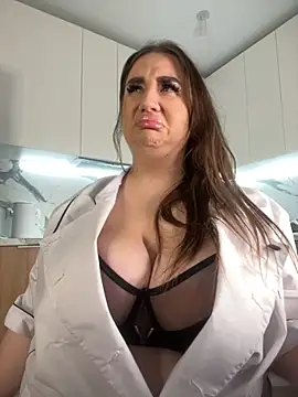 Snapshot of GabiBoobs chatting on October 11, 2025, 8:43 pm GabiBoobs online show from October 11, 2025, 8:43 pm