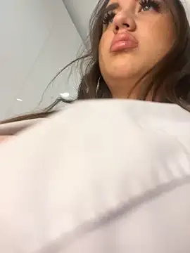 Snapshot of GabiBoobs chatting on October 12, 2025, 6:42 pm GabiBoobs online show from October 12, 2025, 6:42 pm