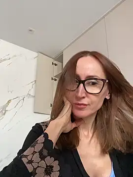 LauraDavis online show from March 1, 2026, 9:53 am