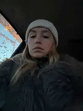 StasyWood online show from November 28, 2025, 2:01 am