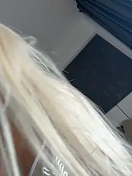 violettabunny03 online show from February 3, 2026, 1:05 am