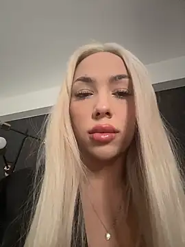 violettabunny03 online show from March 6, 2026, 3:01 am